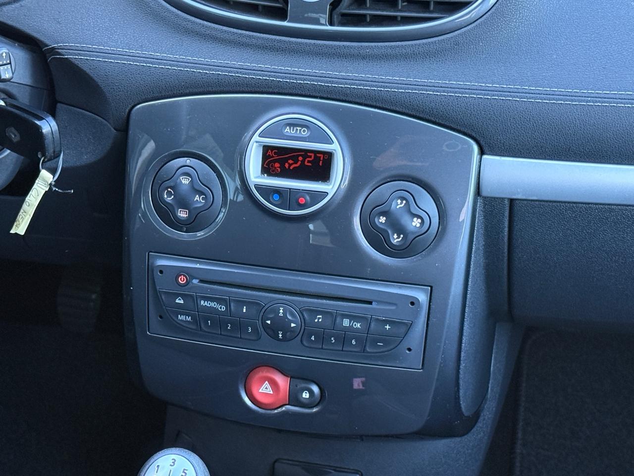 Renault Clio 1.2 16V 5 porte |NEOPATENTATI