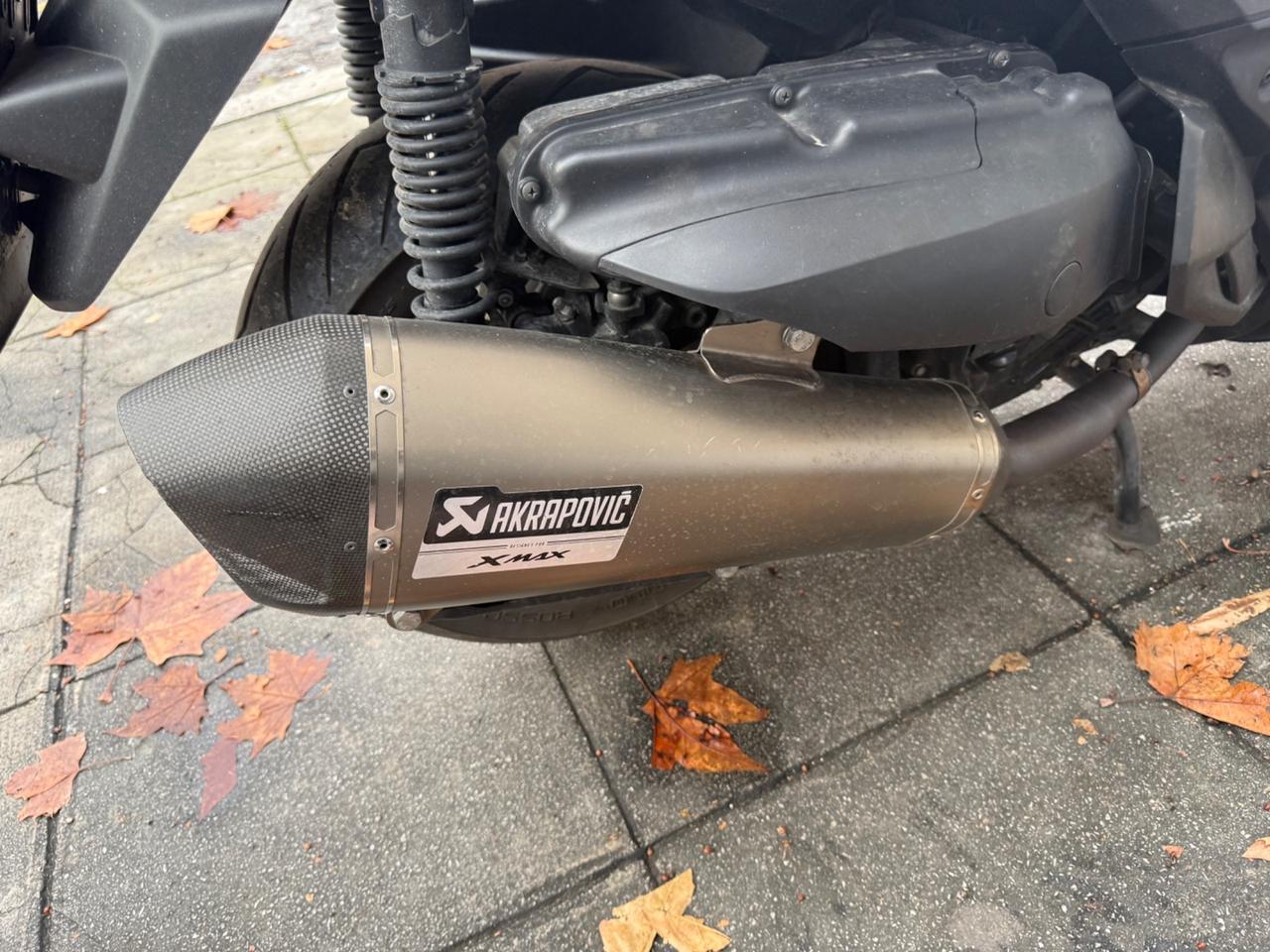 Yamaha X-Max 400 full