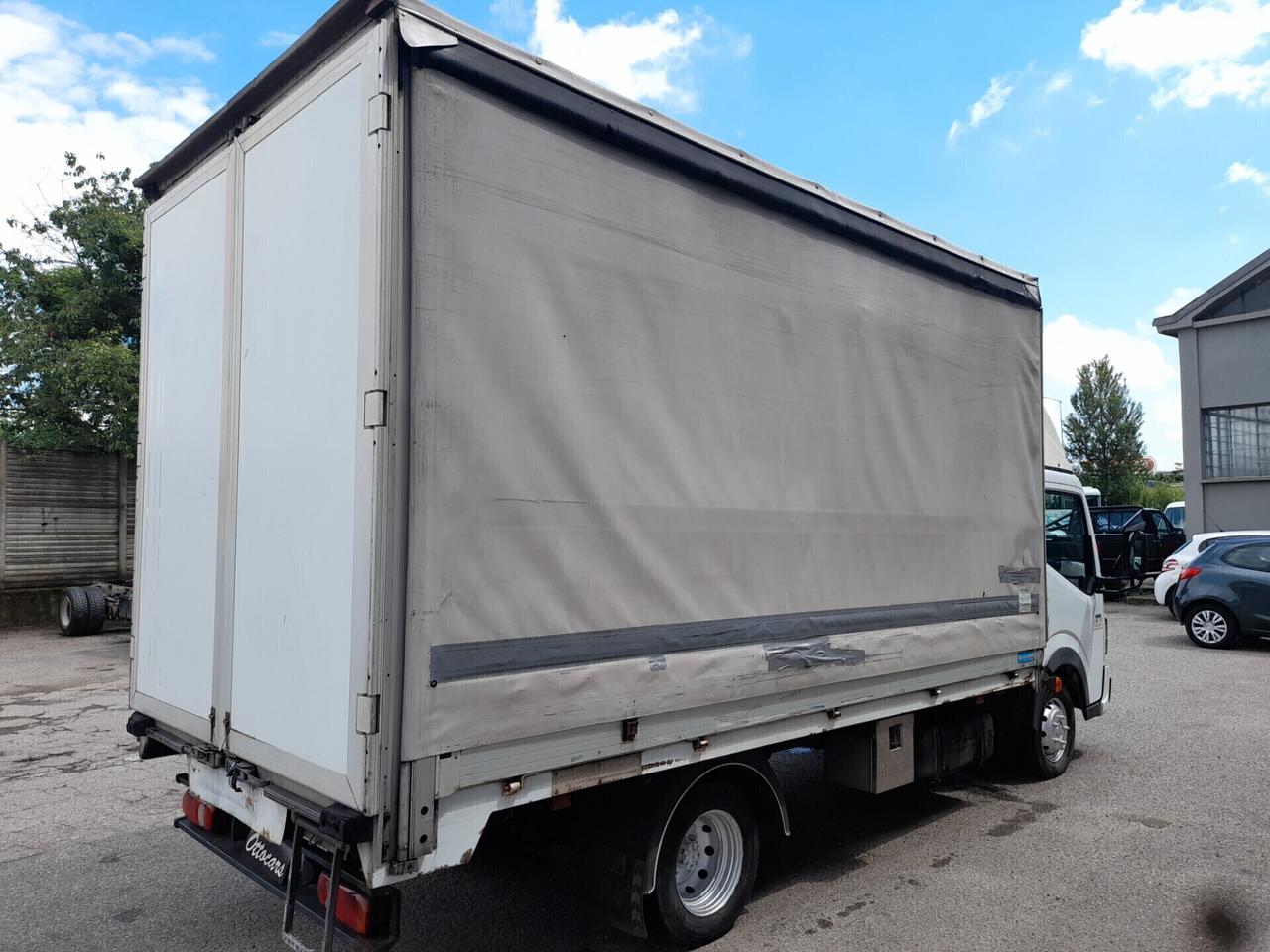 Renault Trucks Maxity 130.35/5 2.5 DXi PL-RG Cabinato