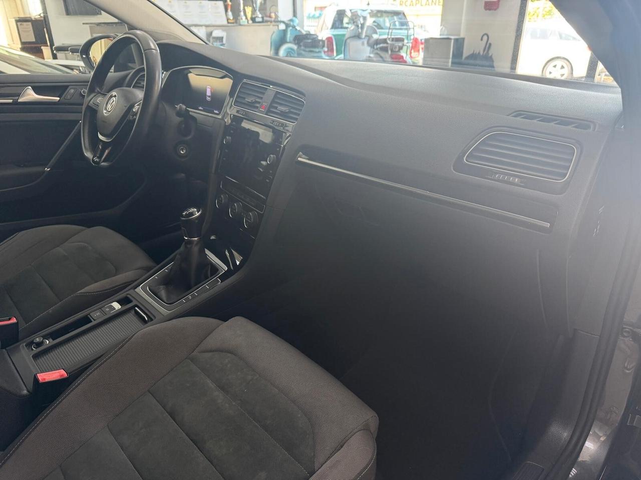 Volkswagen Golf 1.4 TSI 125 CV 5p. Highline BlueMotion Technology UNICOPROPRIETARIO SEMPRE TAGLIANDATO PARI AL NUOVO!!!