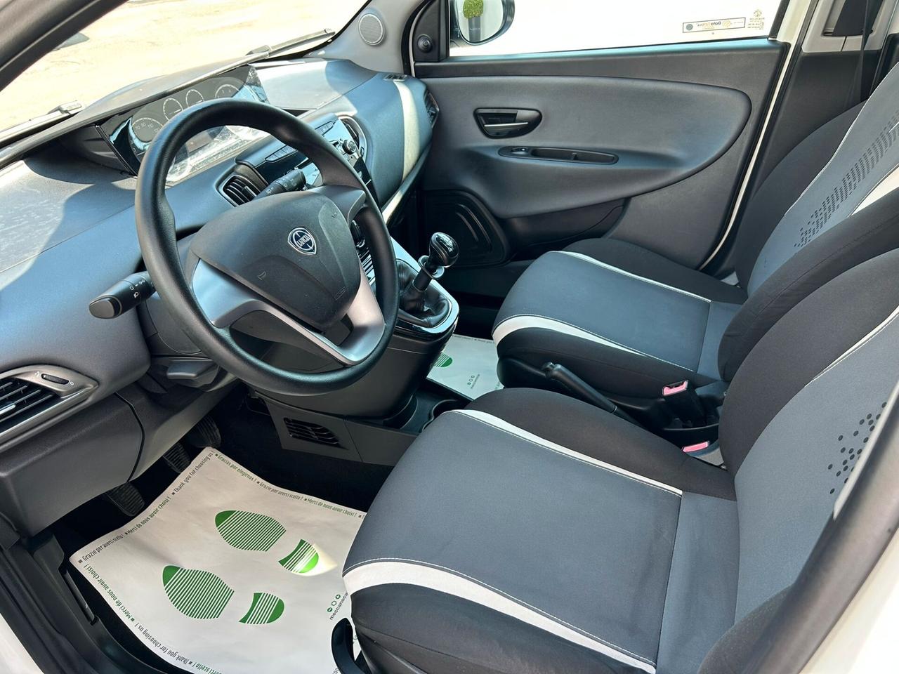 Lancia Ypsilon 1.2 51Kw ELEFANTINO Km104.000-2015