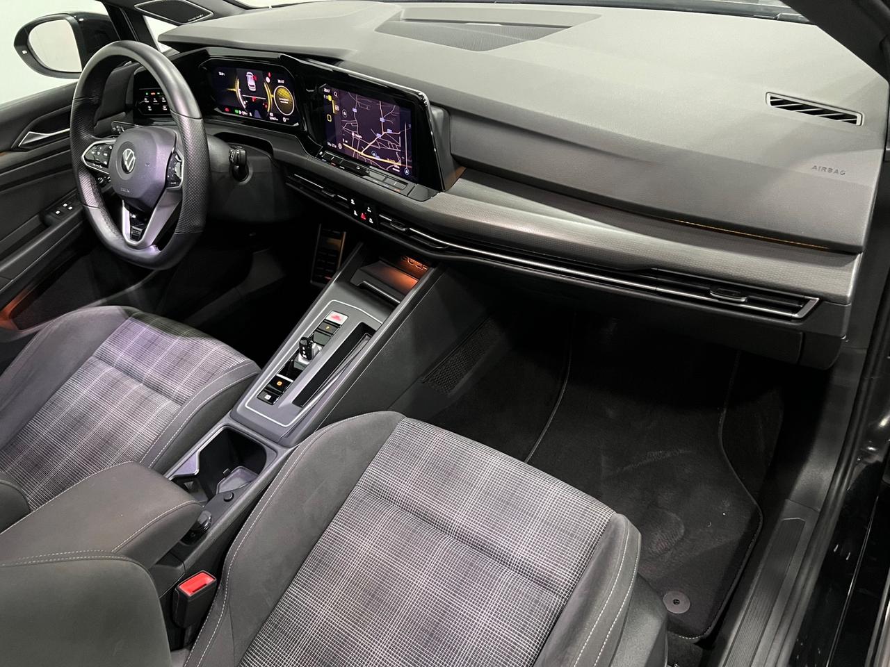 Volkswagen GOLF 8 2.0 TDI DSG GTD 200 cv