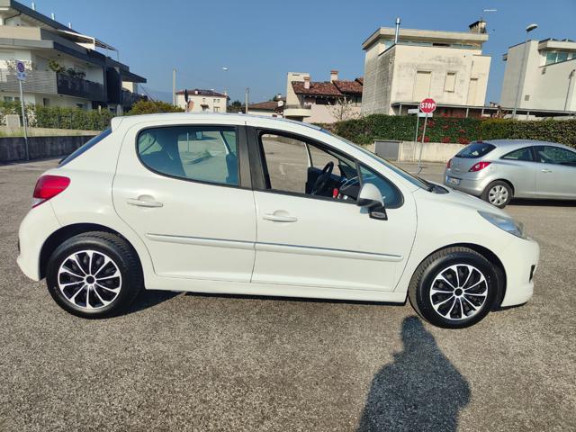 PEUGEOT 207 1,4 BENZ./G.P.L. 5 Porte ( OK NEOPATENTATI )
