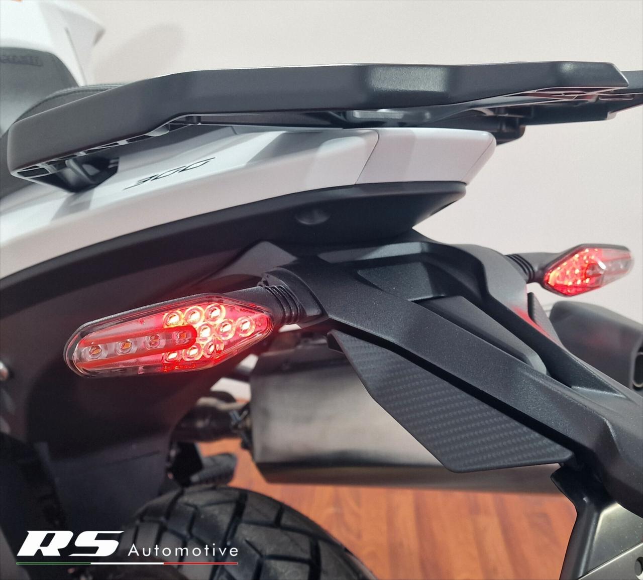 BENELLI BKX 300