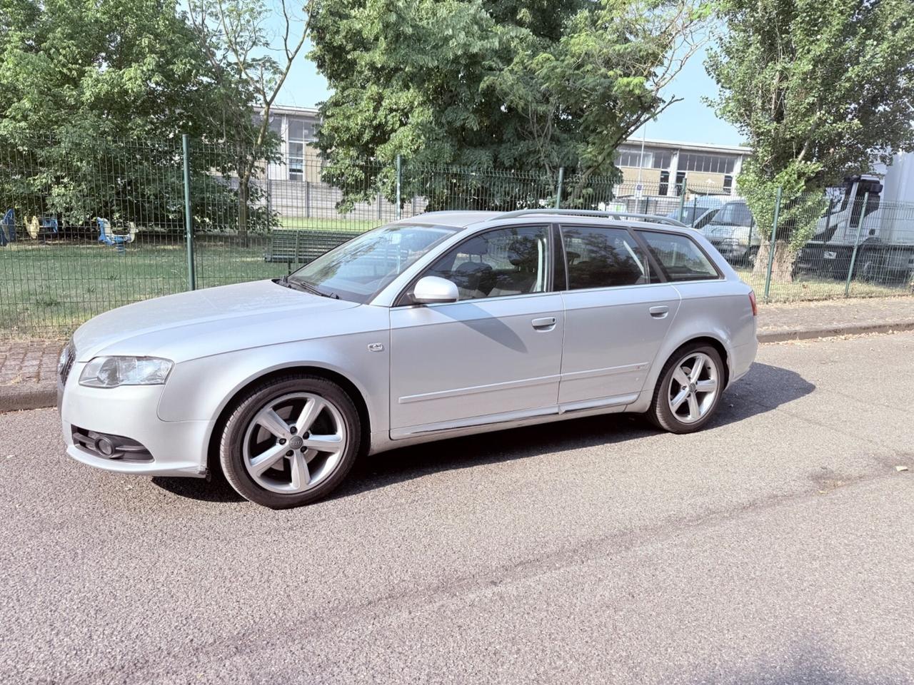 Audi A4 2.0 TDI 170CV 4X4 -UNICO PROPRIETARIOOOOO