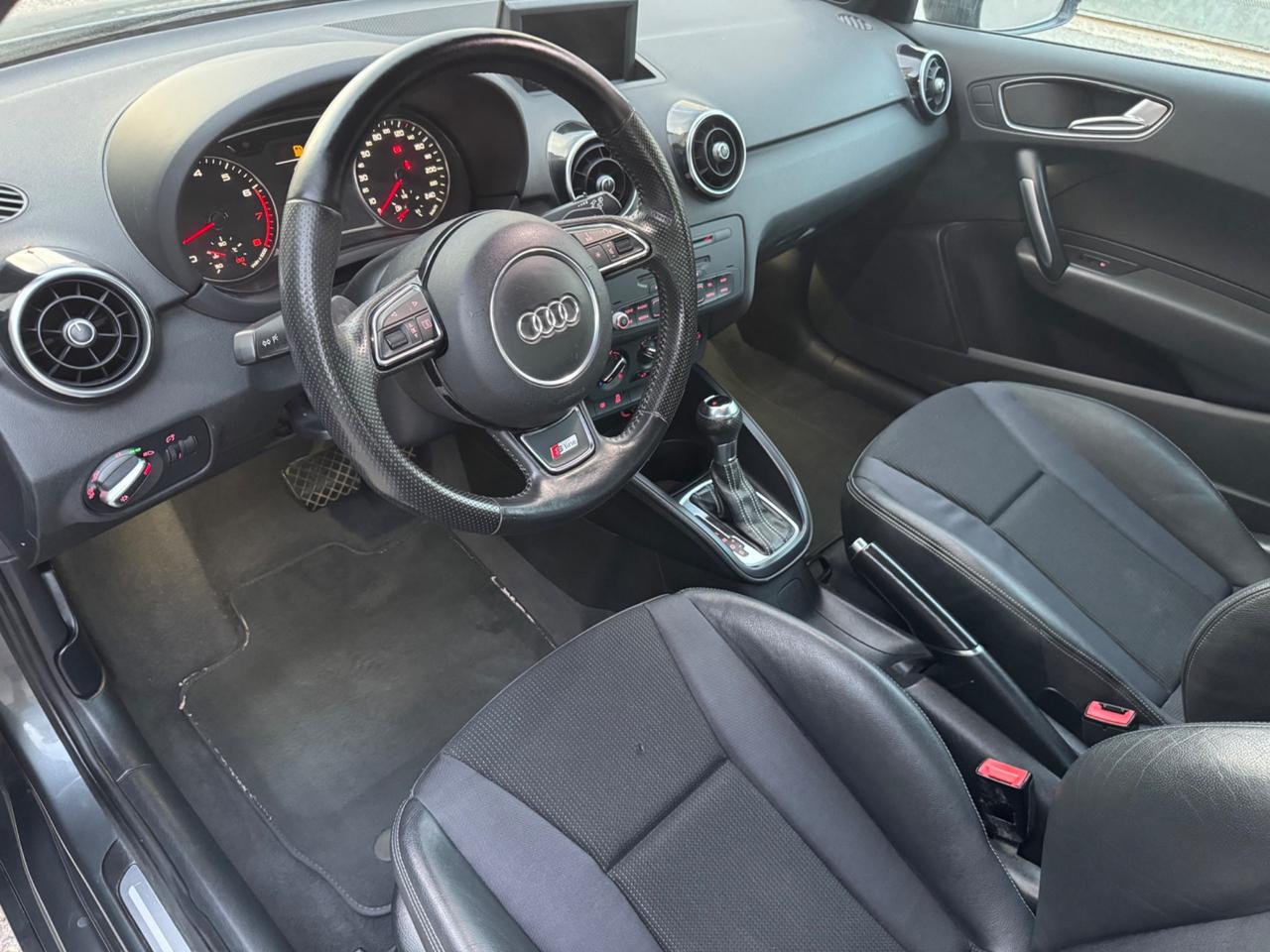 Audi A1 1.4 TFSI S tronic S-LINE Neopatentati Tagliandata
