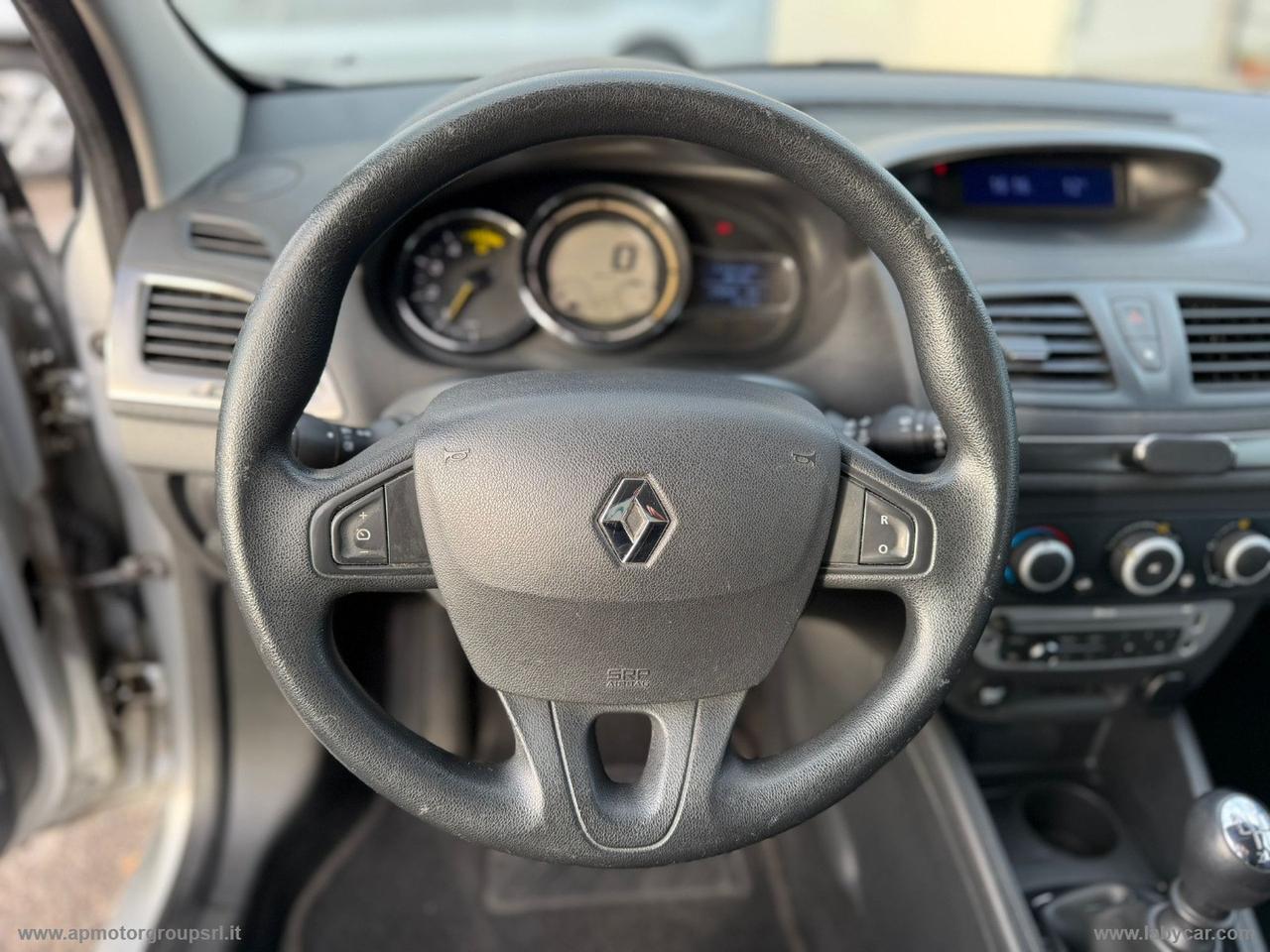 RENAULT Mégane 1.5 dCi 110 CV SporTour DYNAMIQUE