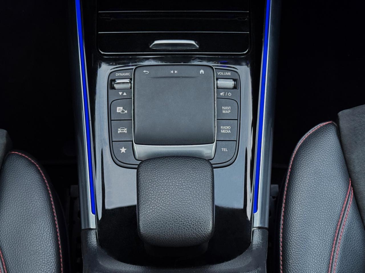 Mercedes-Benz GLA 180 d Premium AMG 116CV TETTO