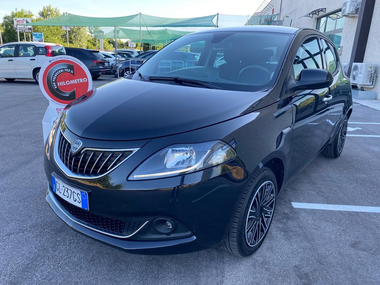 Lancia Ypsilon 1.0 69 Cv 5 porte S&S Hybrid Gold Plus