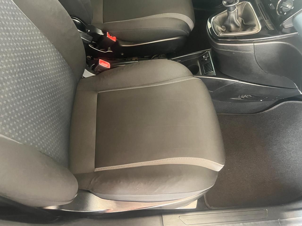 Lancia Ypsilon 0.9 TwinAir 85 CV 5 porte Metano Ecochic Gold OK NEOPATENTATI