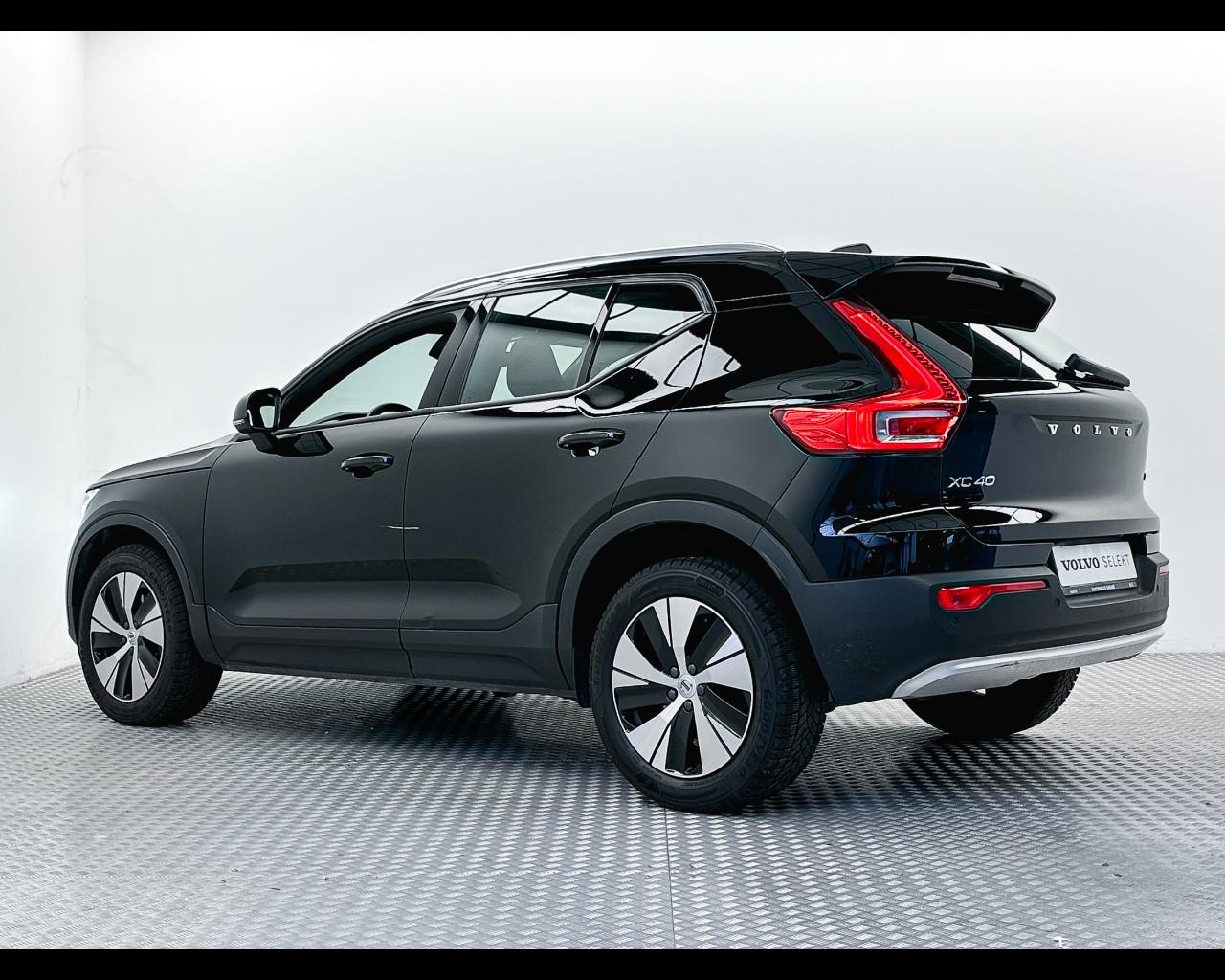 VOLVO XC40 (2017-->) - XC40 B3 automatico Core