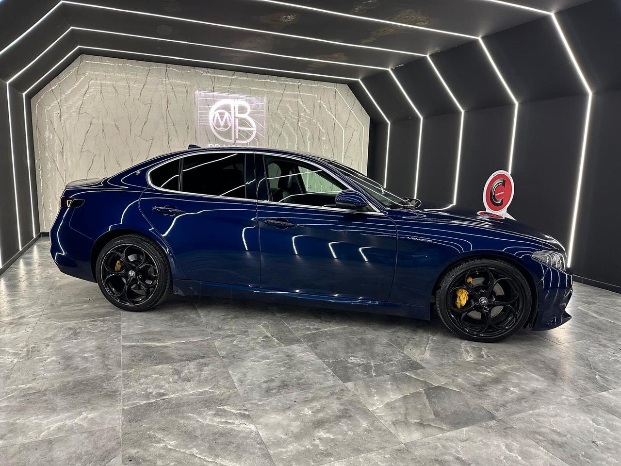 Alfa Romeo Giulia 2.2 Turbodiesel 210 CV AT8 AWD Q4 Veloce