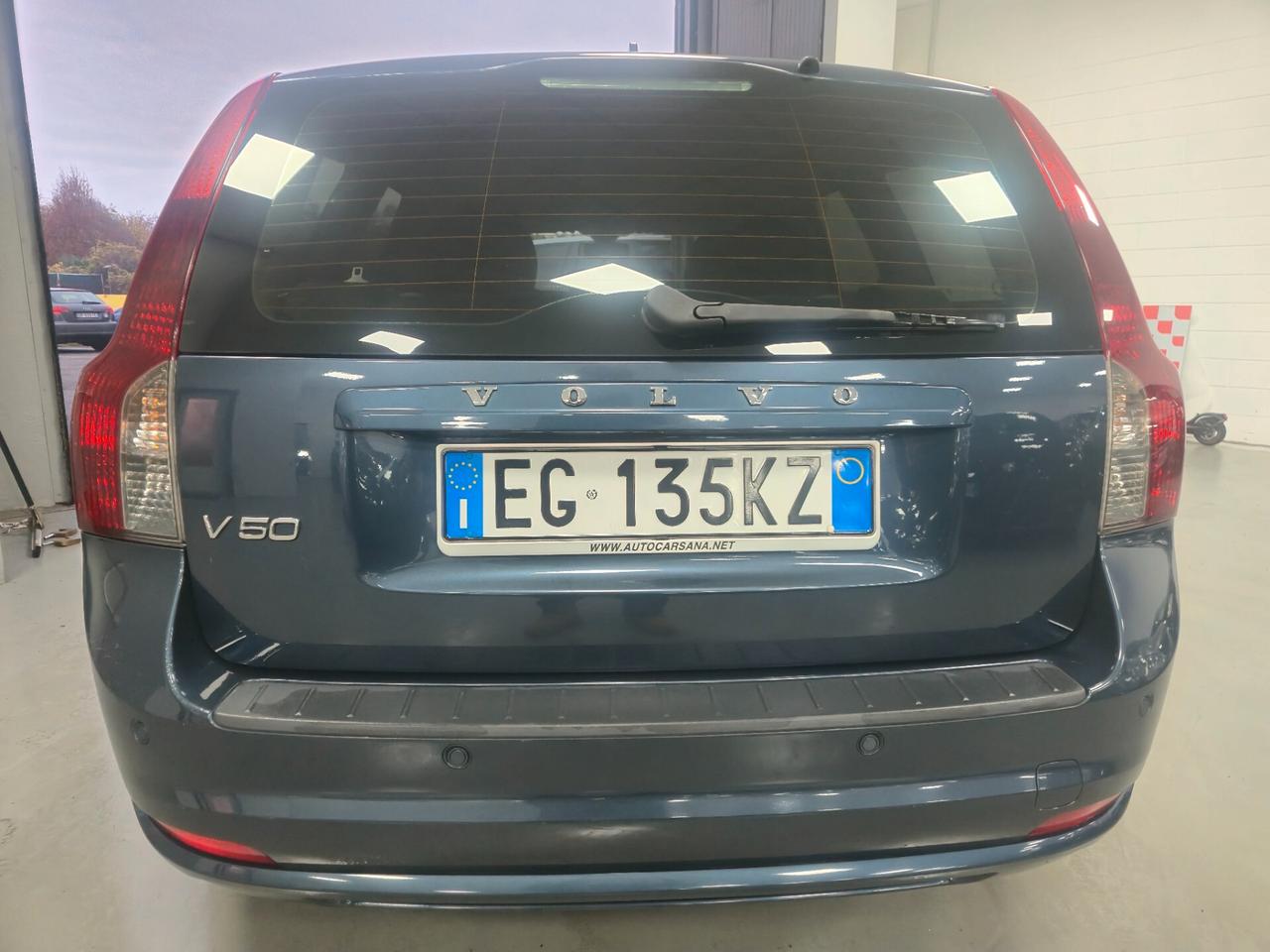 Volvo V50 D2 R-design