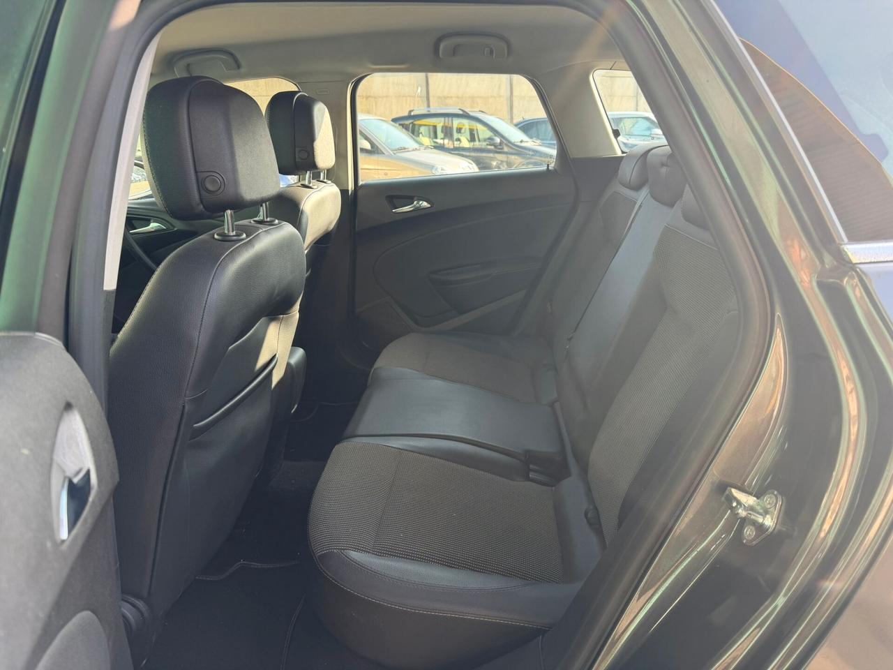 Opel Astra 1.6 CDTI 136CV EcoFLEX S&S 5 porte Cosmo