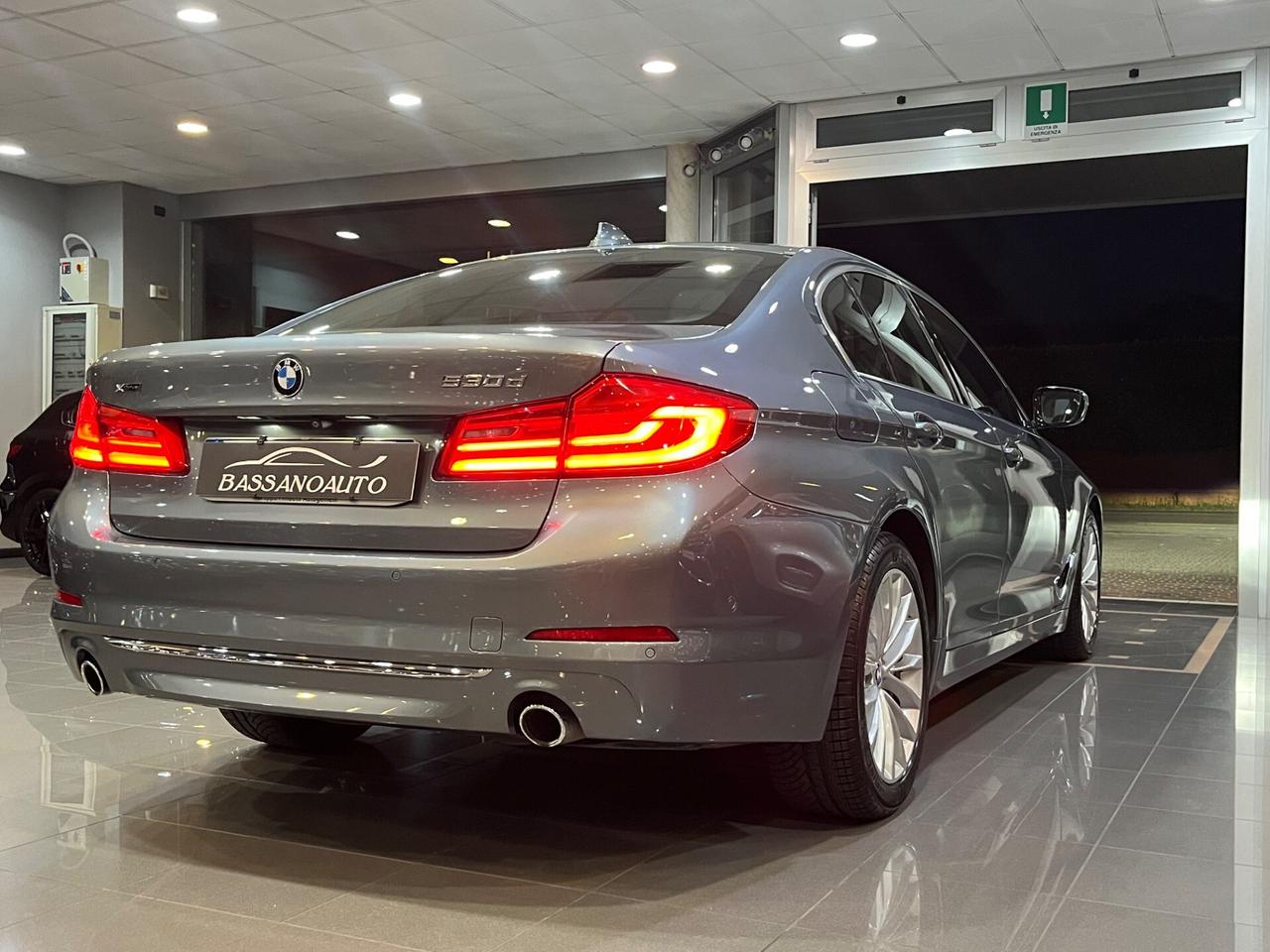 Bmw 530 530d xdrive Luxury 265cv auto 65.000KM!!