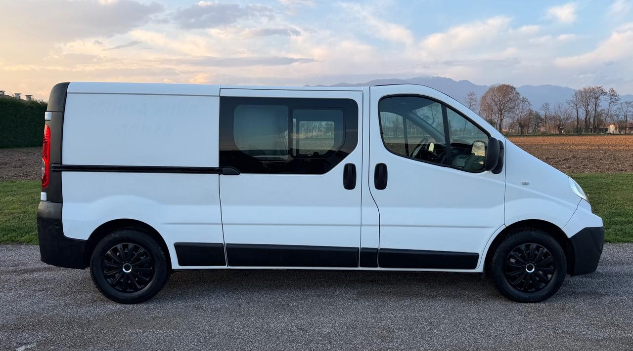 RENAULT TRAFIC 2.0 CTDI 115 cv COMBINATO 6 POSTI
