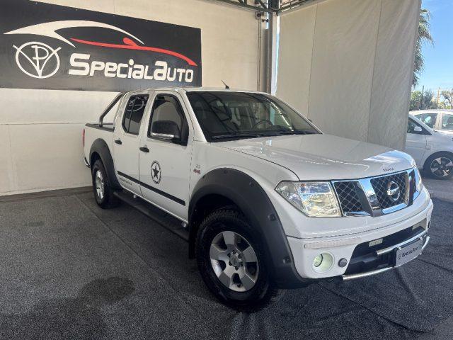 NISSAN Navara 2.5 dCi 4 porte Double Cab LE gancio traino