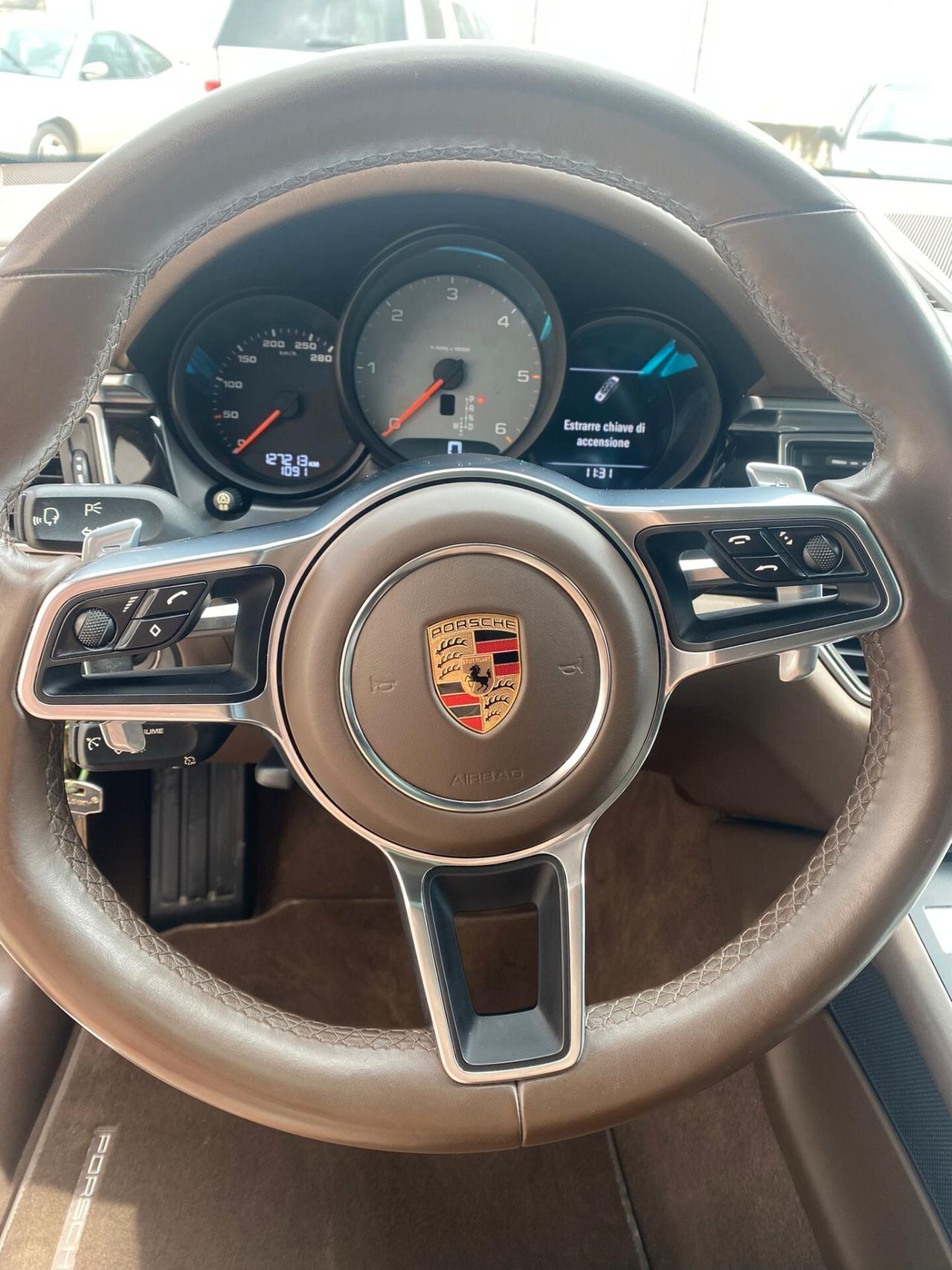 Porsche Macan s