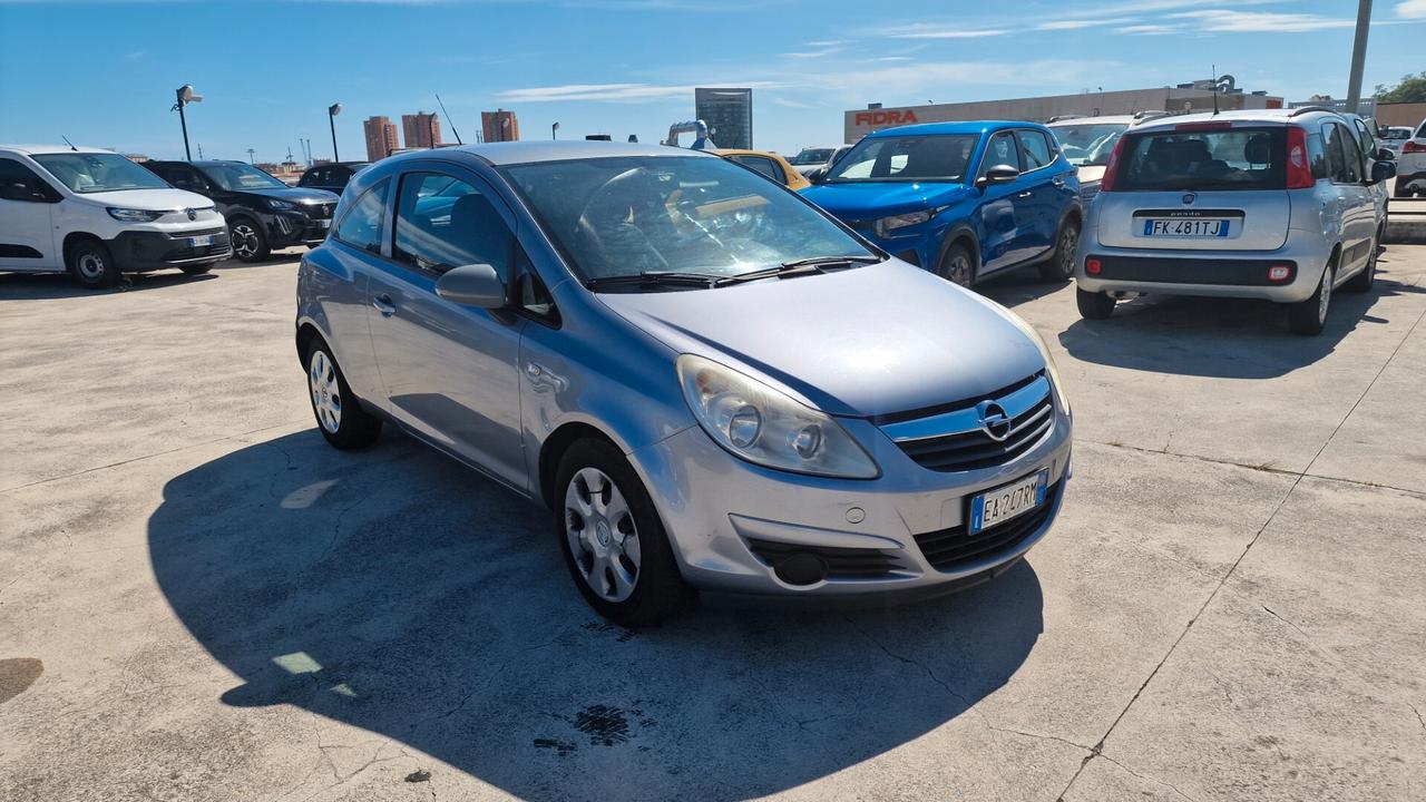 Opel Corsa 1.2 3 porte Sport