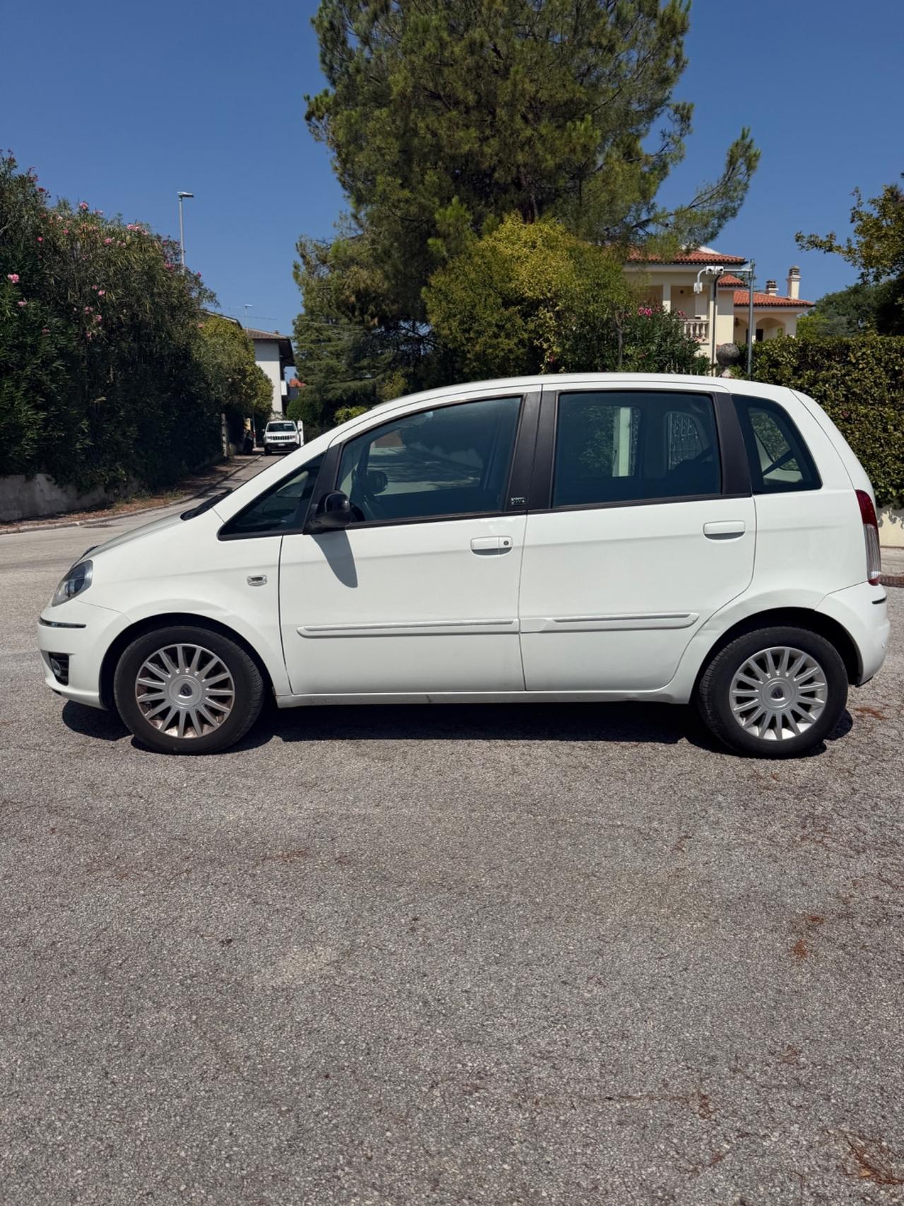 Lancia MUSA 1.4 Diva METANO Neopatentati