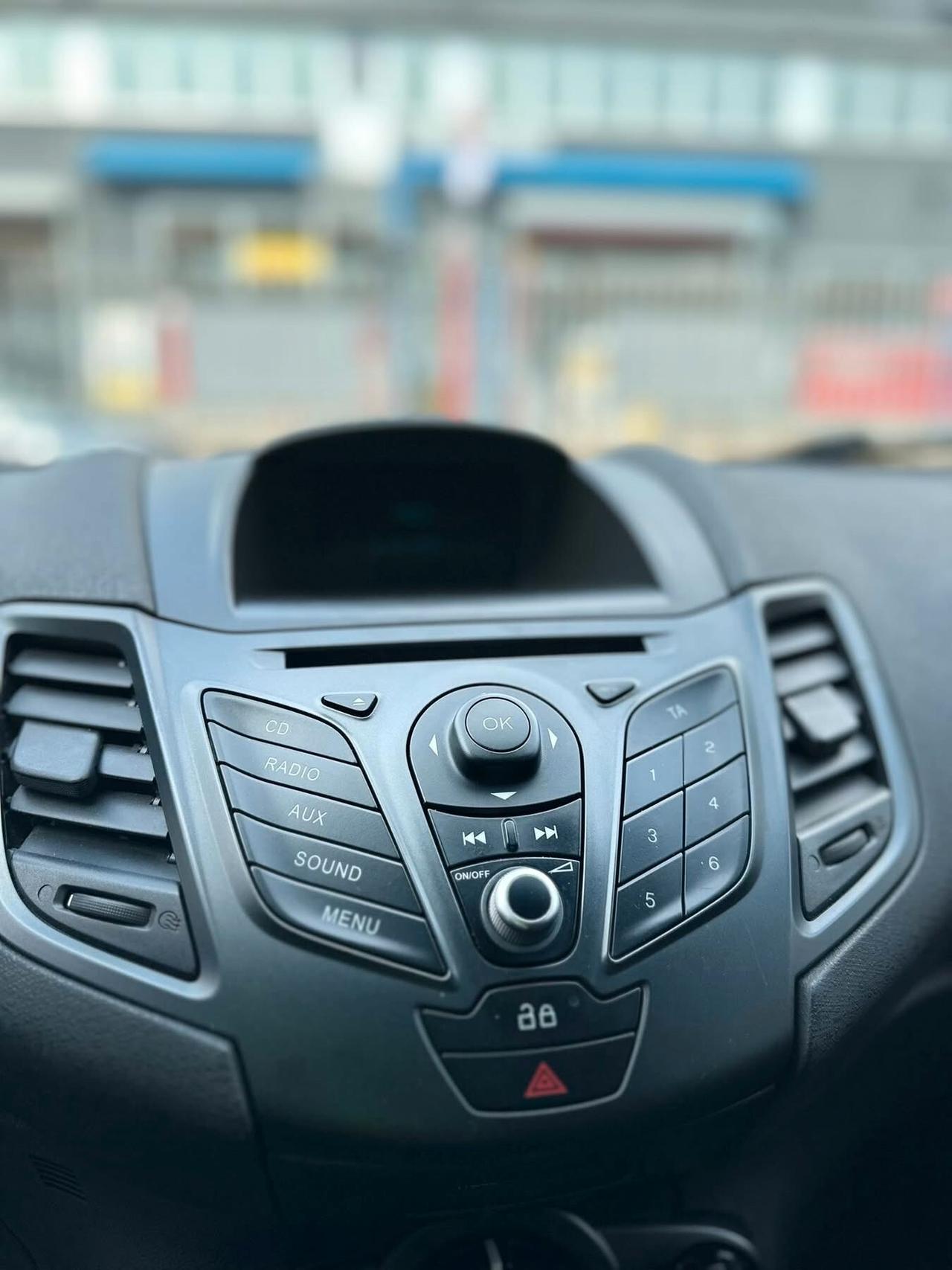 Ford Fiesta 1.0 80CV 5 porte Titanium NEOPATENTATI