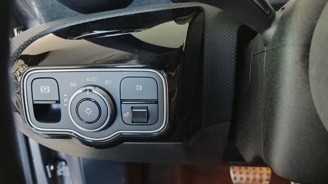 MERCEDES-BENZ A 220 d 190cv Auto Premium AMG - ECCELLENTI CONDIZIONI