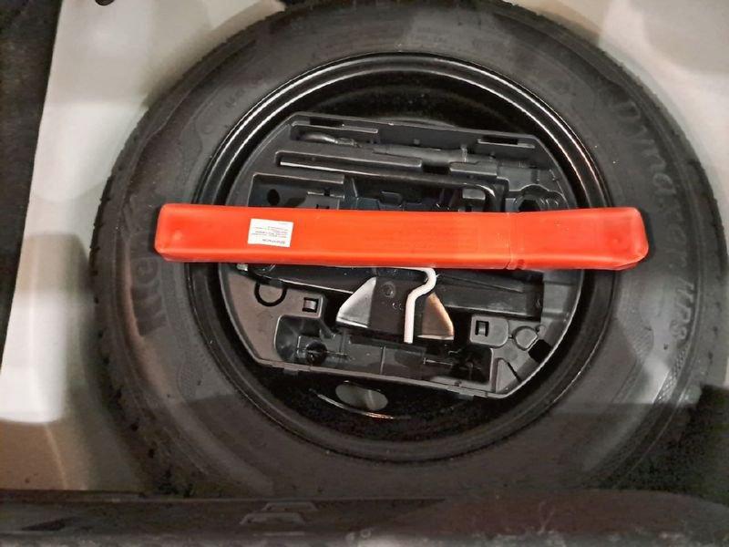 Citroën C3 PureTech 83 S&S Shine Neo Patentati