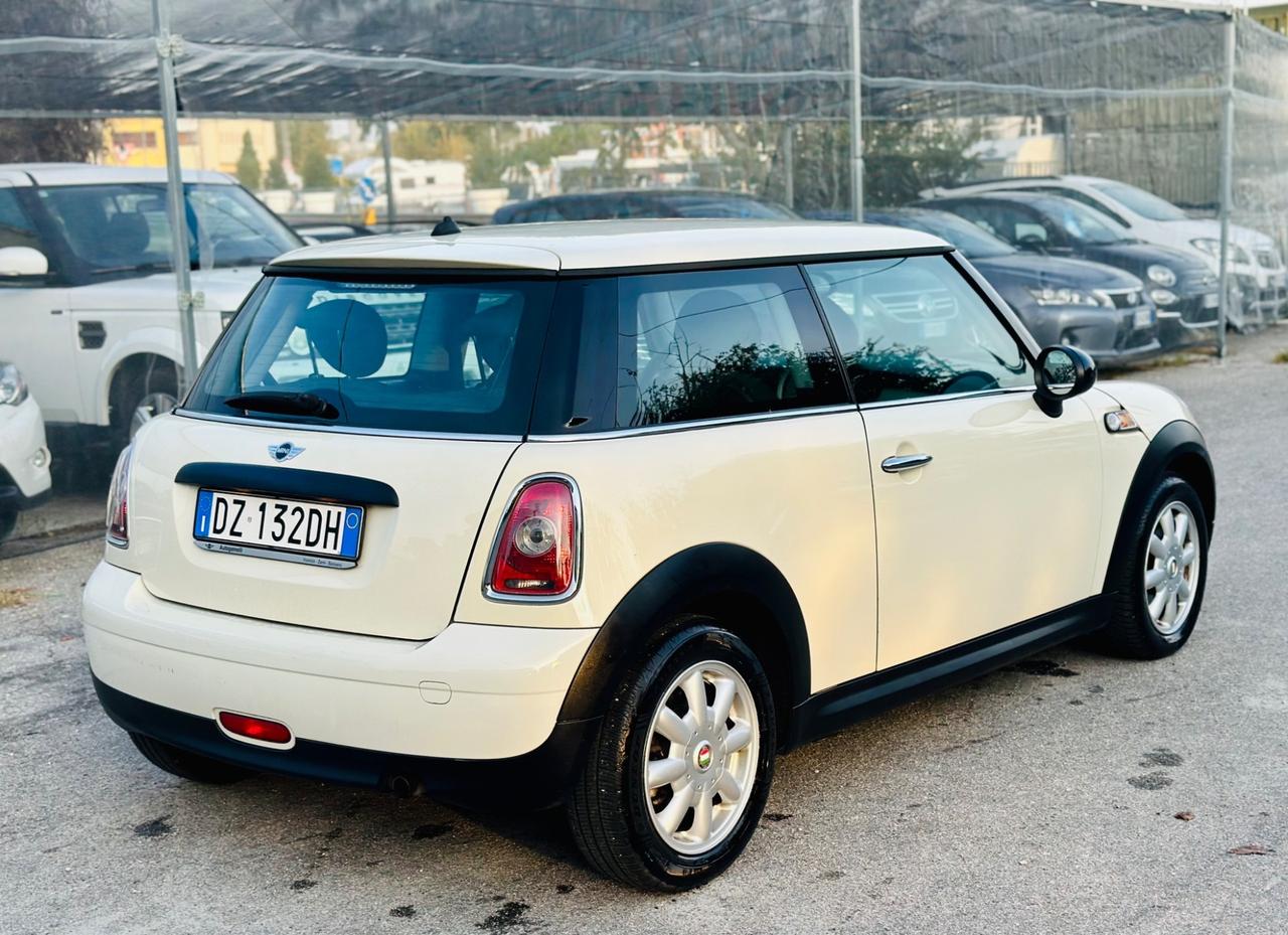 Mini 2009 1.4 16V One benzina km 100,000 ok neopatentati ! ! !