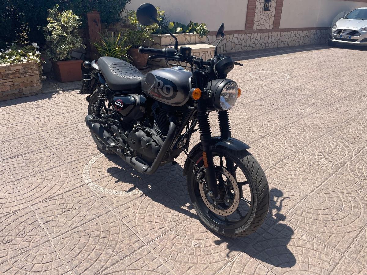 Royal Enfield - HNTR 350