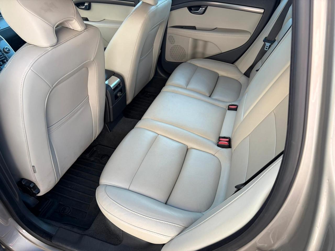 Volvo V70 D4 Geartronic Momentum*EURO6*PELLE