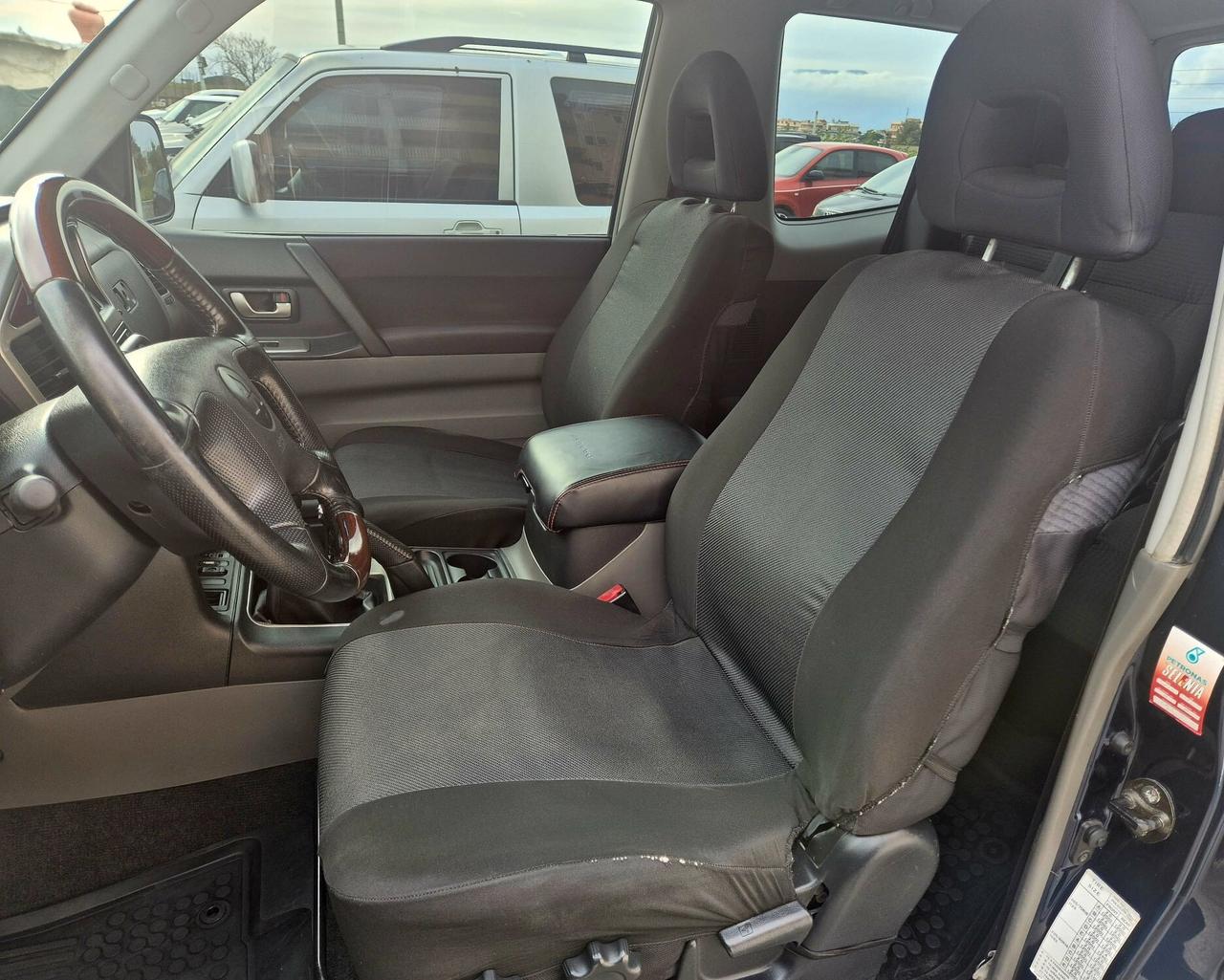 Mitsubishi Pajero 3.2 16V DI-D 3 porte