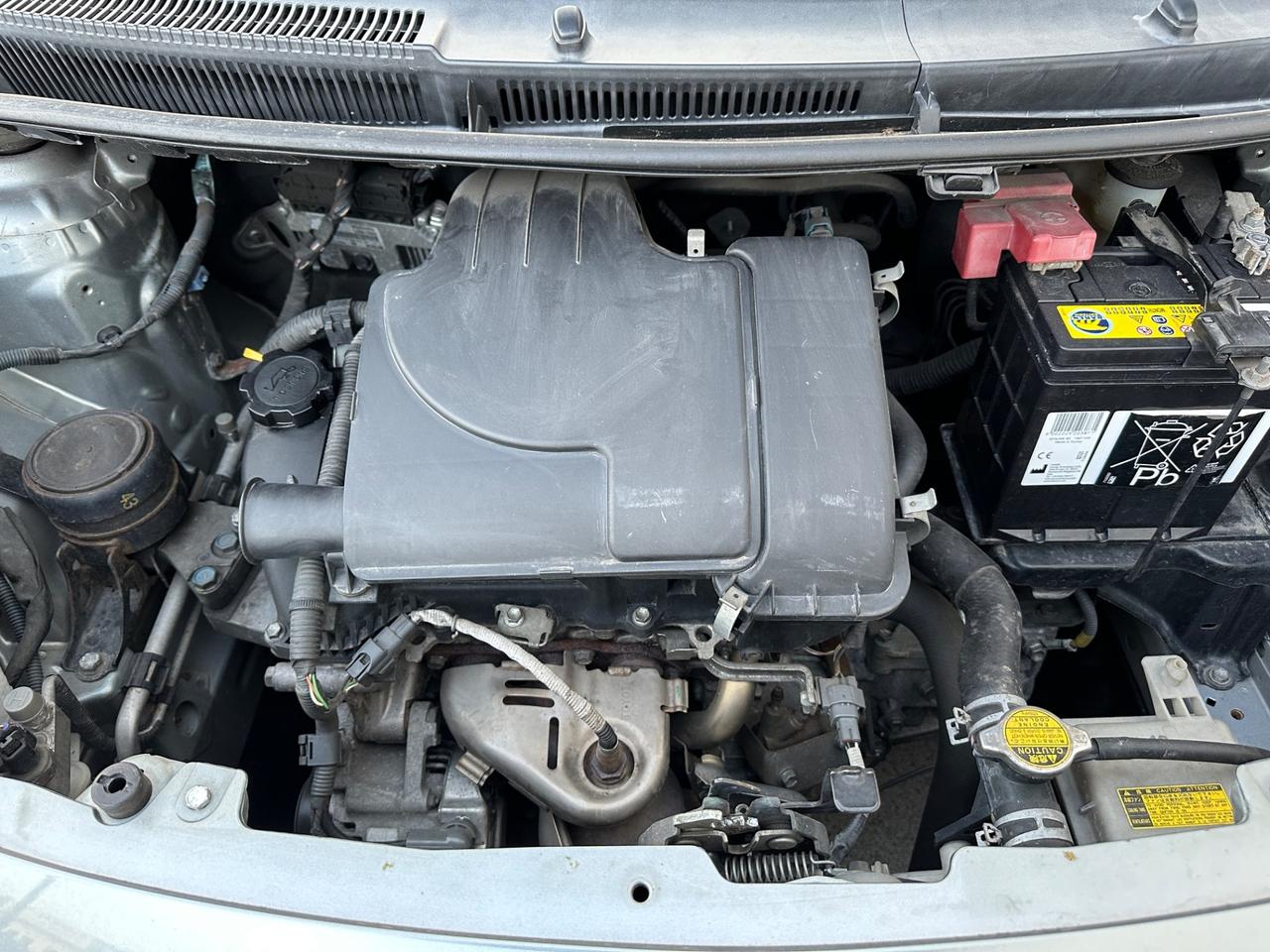 Toyota Yaris 1.0 5 porte Sol