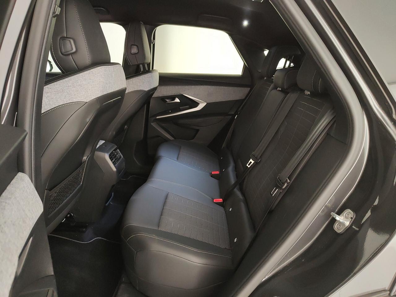 Peugeot 3008 Hybrid 136 e-DCS6 GT