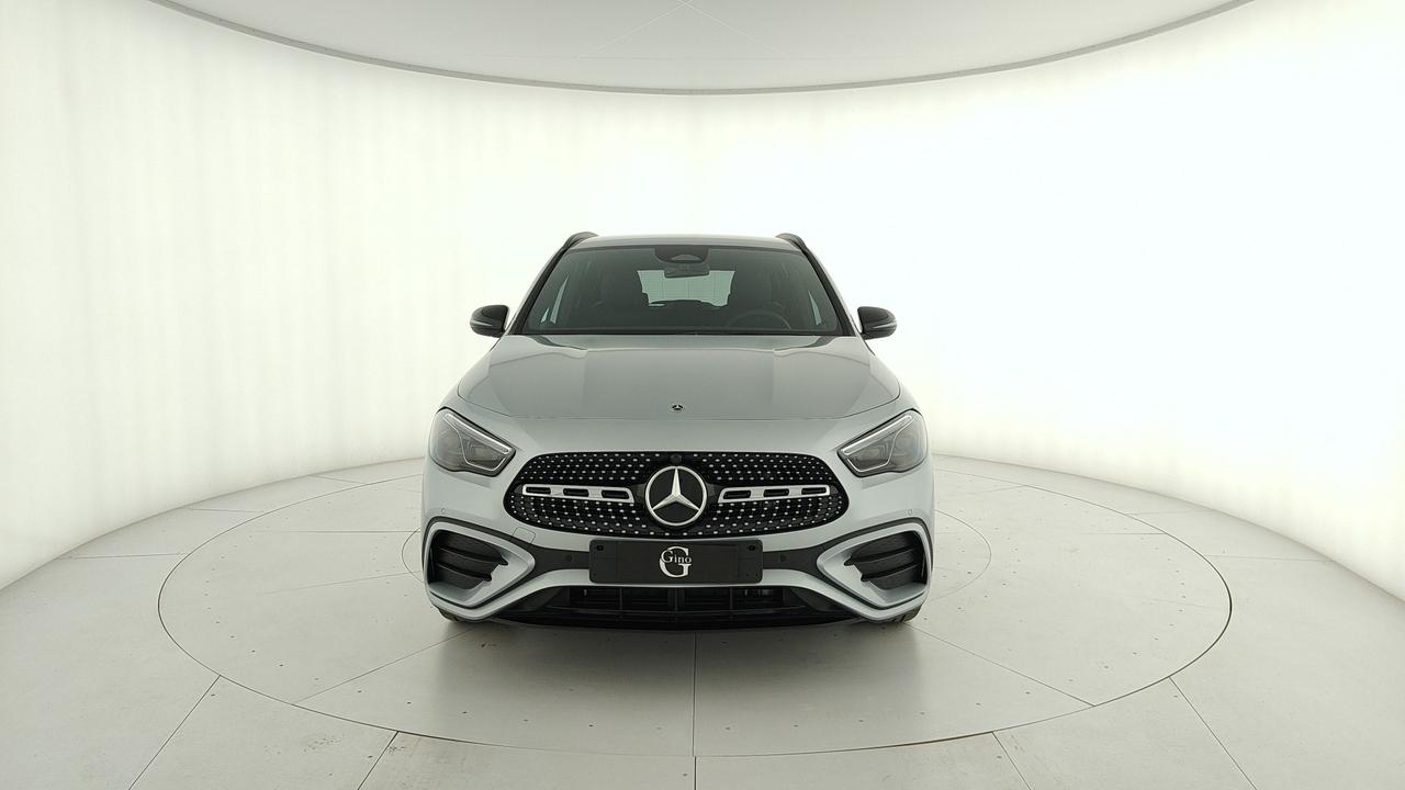 Mercedes-Benz GLA 180 Automatic