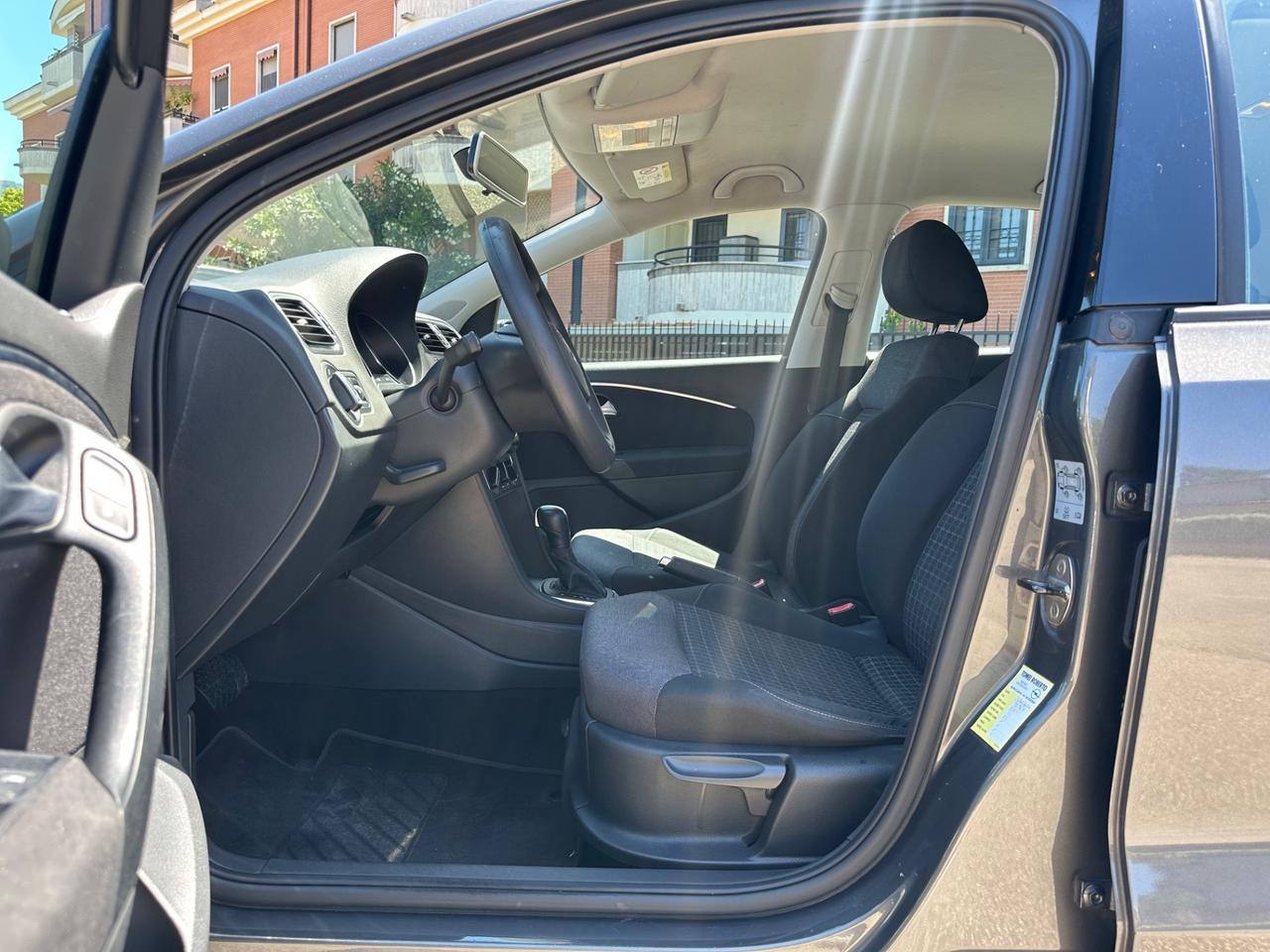 Volkswagen Polo 1.4 TDI 90CV DSG BLUEMOTION FULL OPT AUTOMATICA