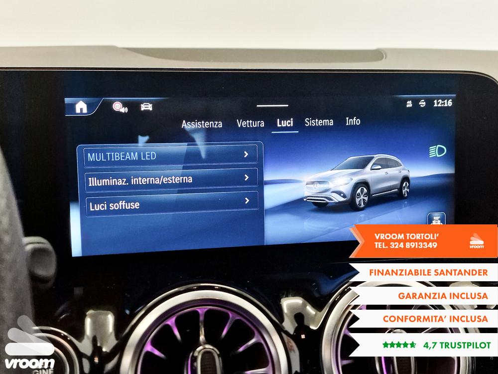 MERCEDES GLA (H247) GLA 200 d Automati...