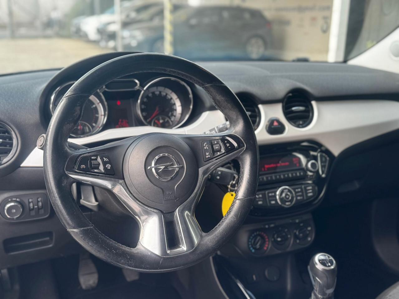 Opel Adam 1.2 70 CV Glam