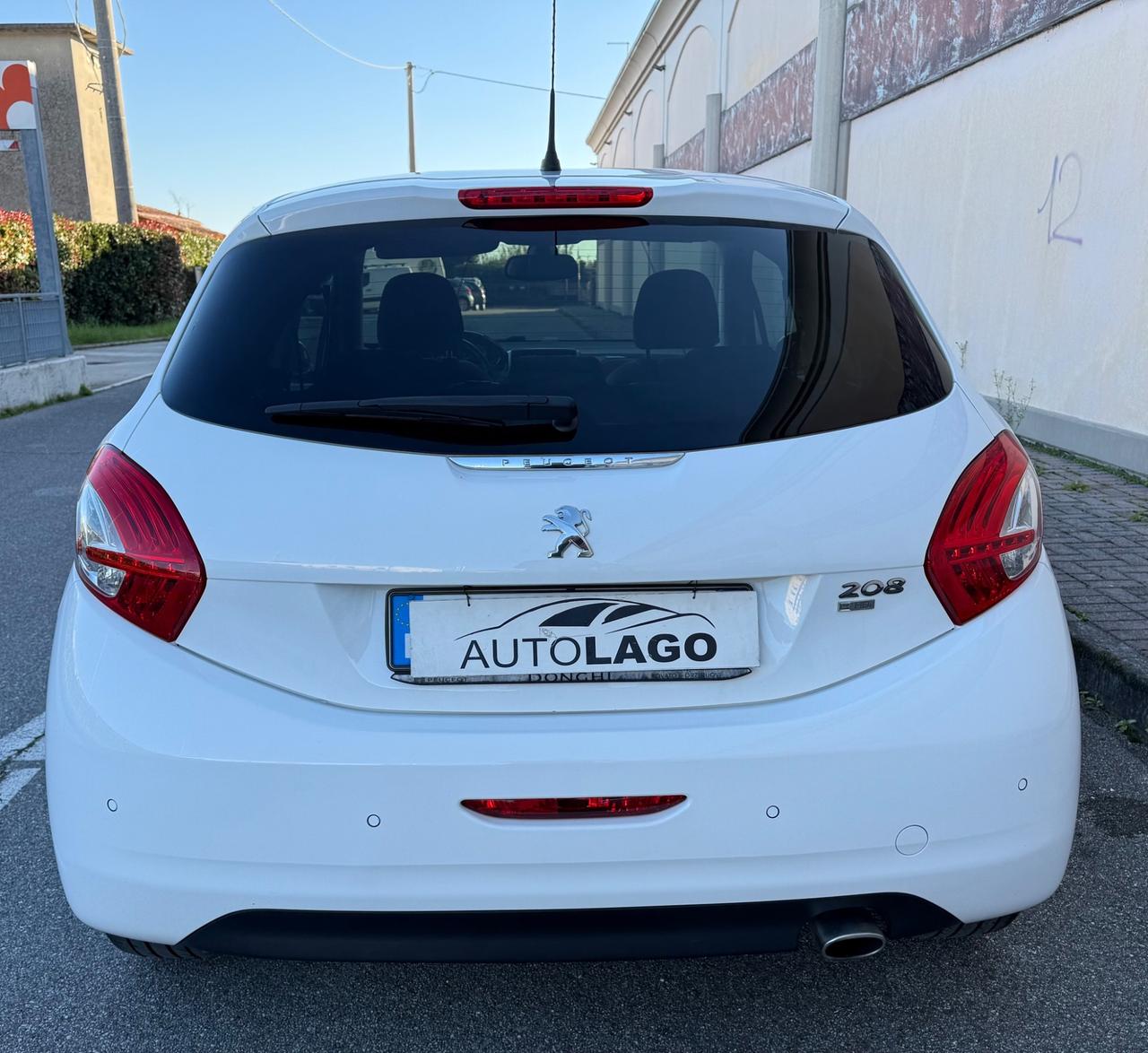 Peugeot 208 1.6 e-HDi 92 CV Stop&Start 3 porte Allure