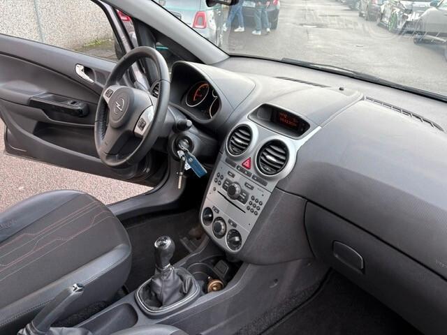 Opel Corsa 1.2 85CV 5 porte GPL Cosmo neo patentati