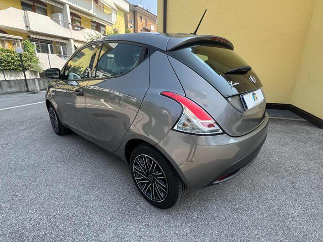 LANCIA Ypsilon 1.2 69 CV 5 porte GPL Ecochic Elefantino Blu