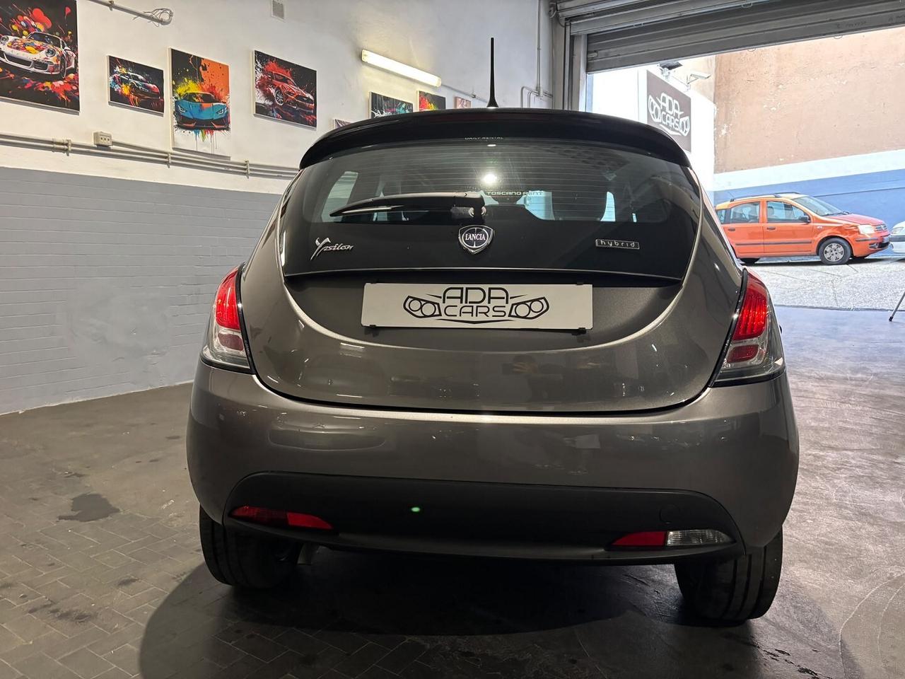 Lancia Ypsilon 1.0 HYBRID