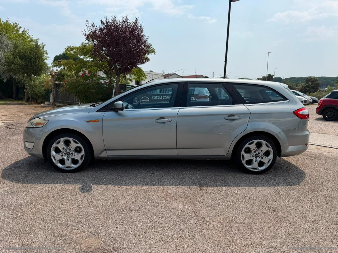 FORD Mondeo 2.0 TDCi 140 CV 6tr. SW Ghia DPF