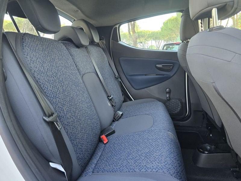 Lancia Ypsilon 1.0 FireFly 70cv Hybrid Silver Plus