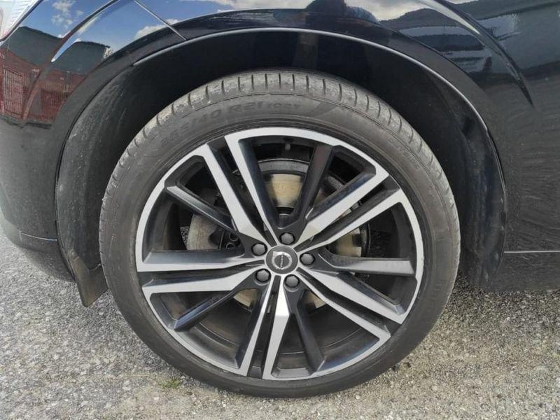 Volvo XC60 2.0 B4 R-DESIGN AWD AUTO MY20
