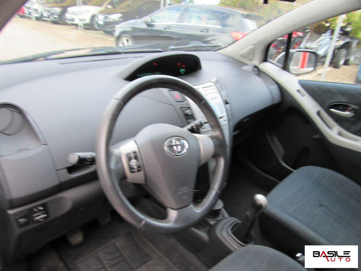 TOYOTA - Yaris - 1.4 D-4D 5p.