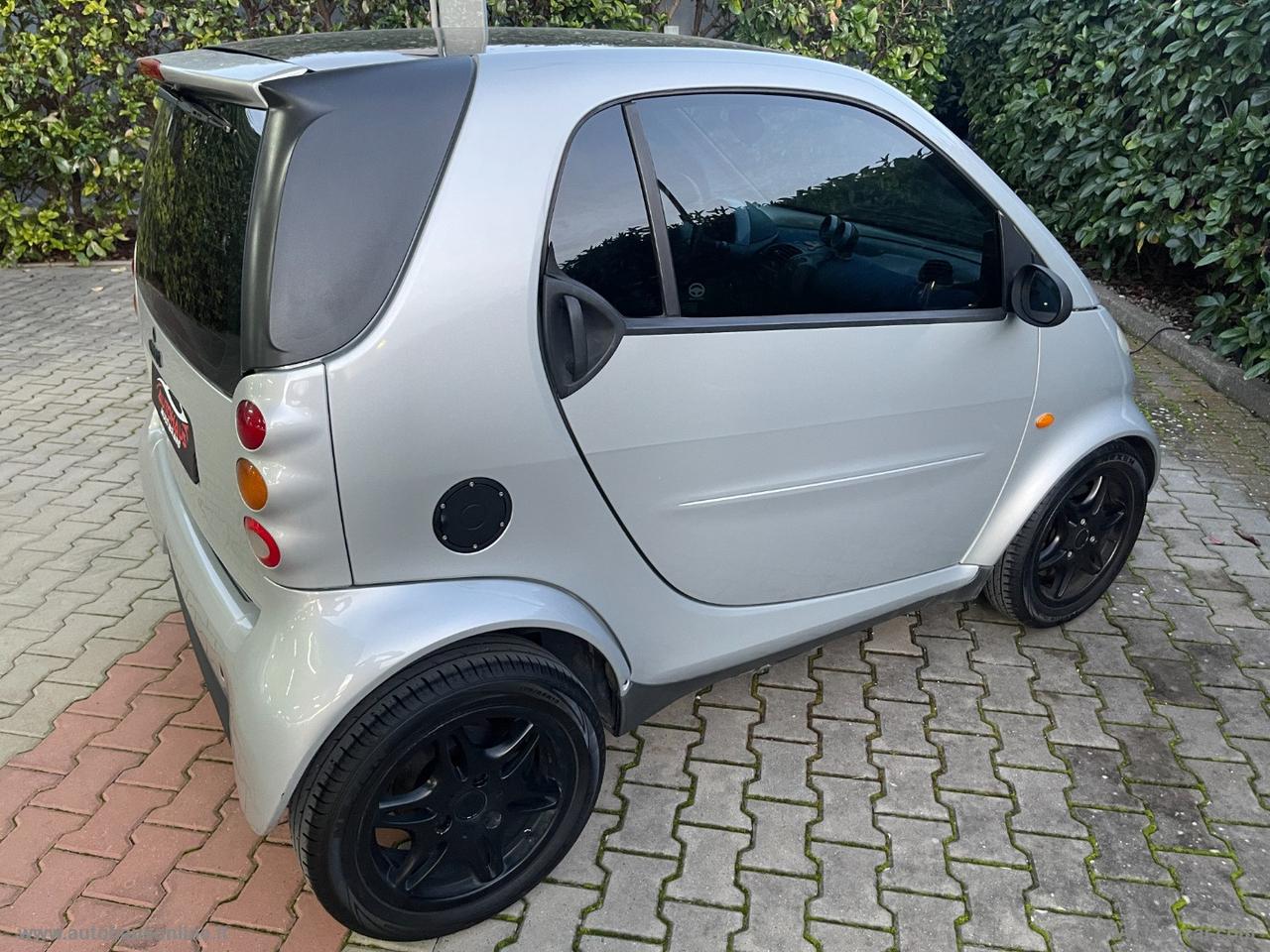 SMART smart & passion