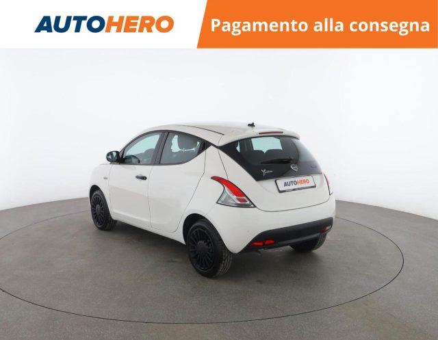 LANCIA Ypsilon 1.0 FireFly 5 porte S&S Hybrid Ecochic Silver