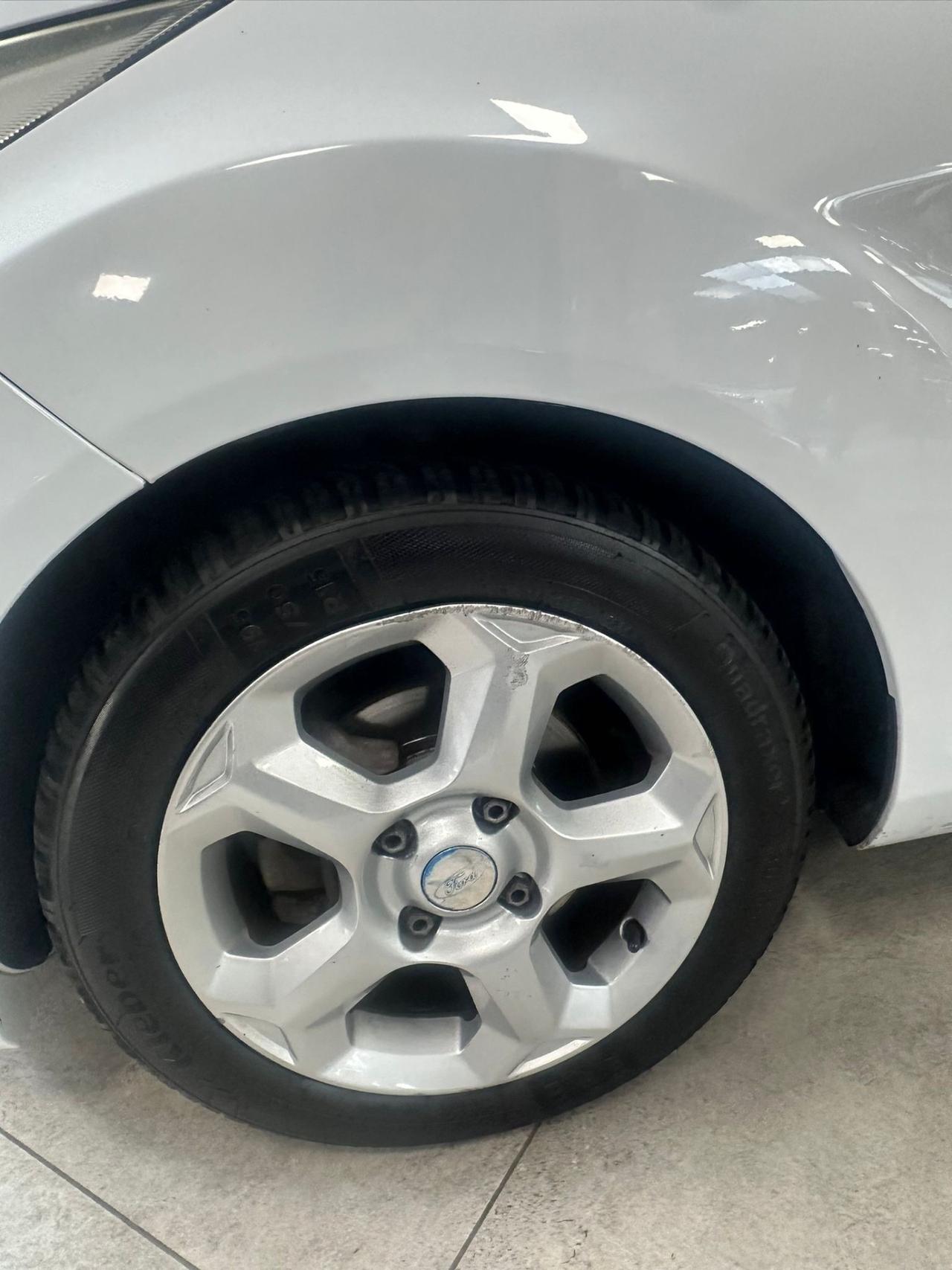 Ford Fiesta 1.4 TDCi 70CV 3P. Titanium OK Neopatentati