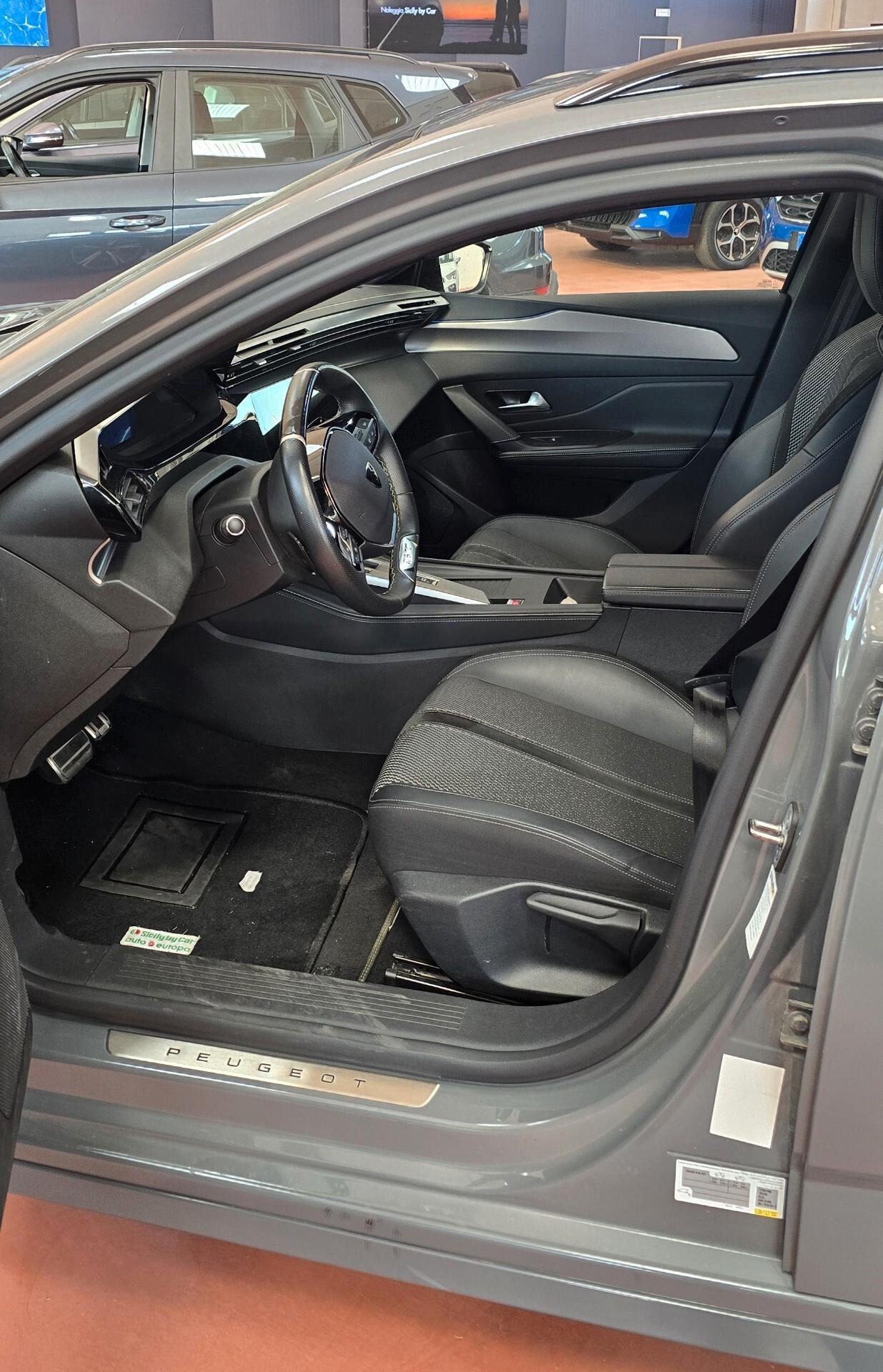 Peugeot SW 1.2 PureTech 130 CV S&S EAT8 GT – Eleganza, Spazio e Tecnologia Premium