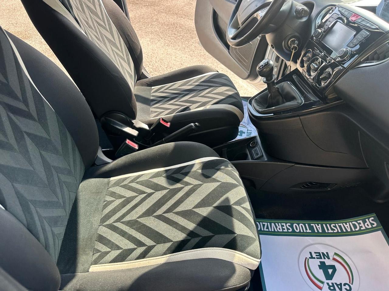 Lancia Ypsilon 1.2 GPL 69 CV 5 porte Platinum NEOPATENTATI